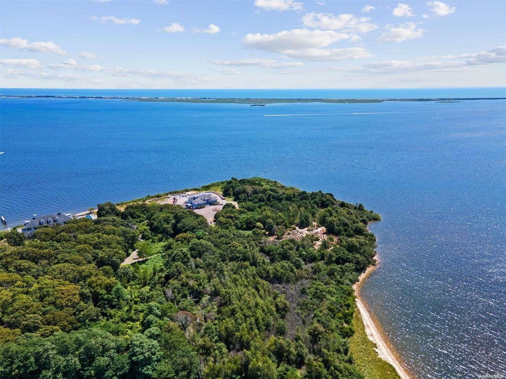 25 of 32 - 48 Old Neck Road, Center Moriches, NY