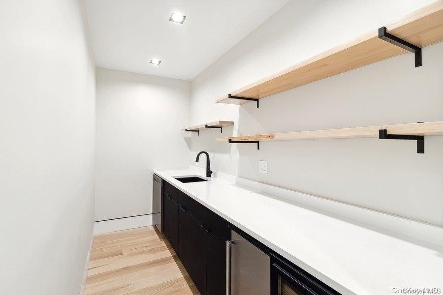 13 of 29 - 286 Salem Court, Syosset, NY