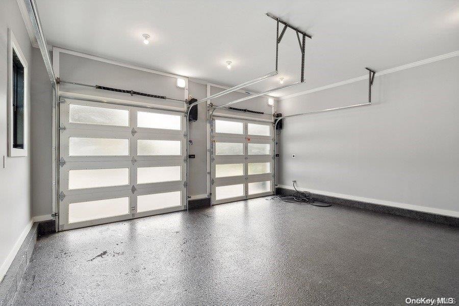 25 of 29 - 286 Salem Court, Syosset, NY