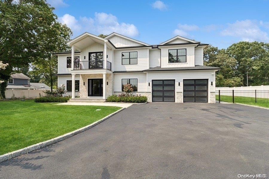 2 of 29 - 286 Salem Court, Syosset, NY