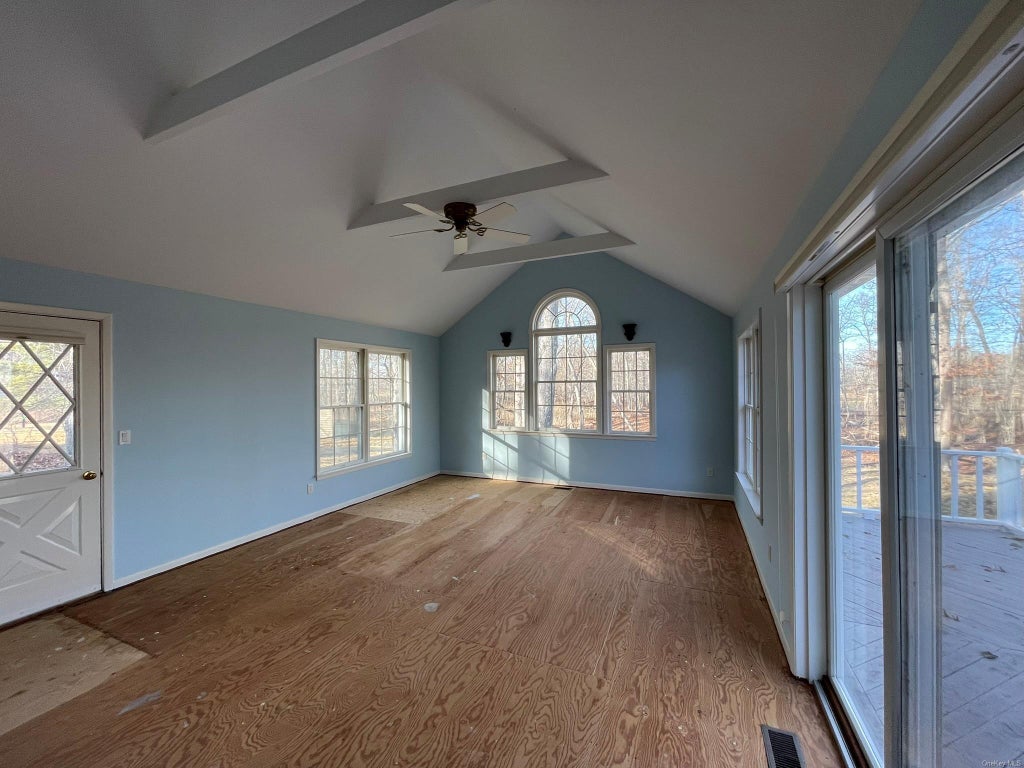 9 of 39 - Undisclosed, Southold, NY