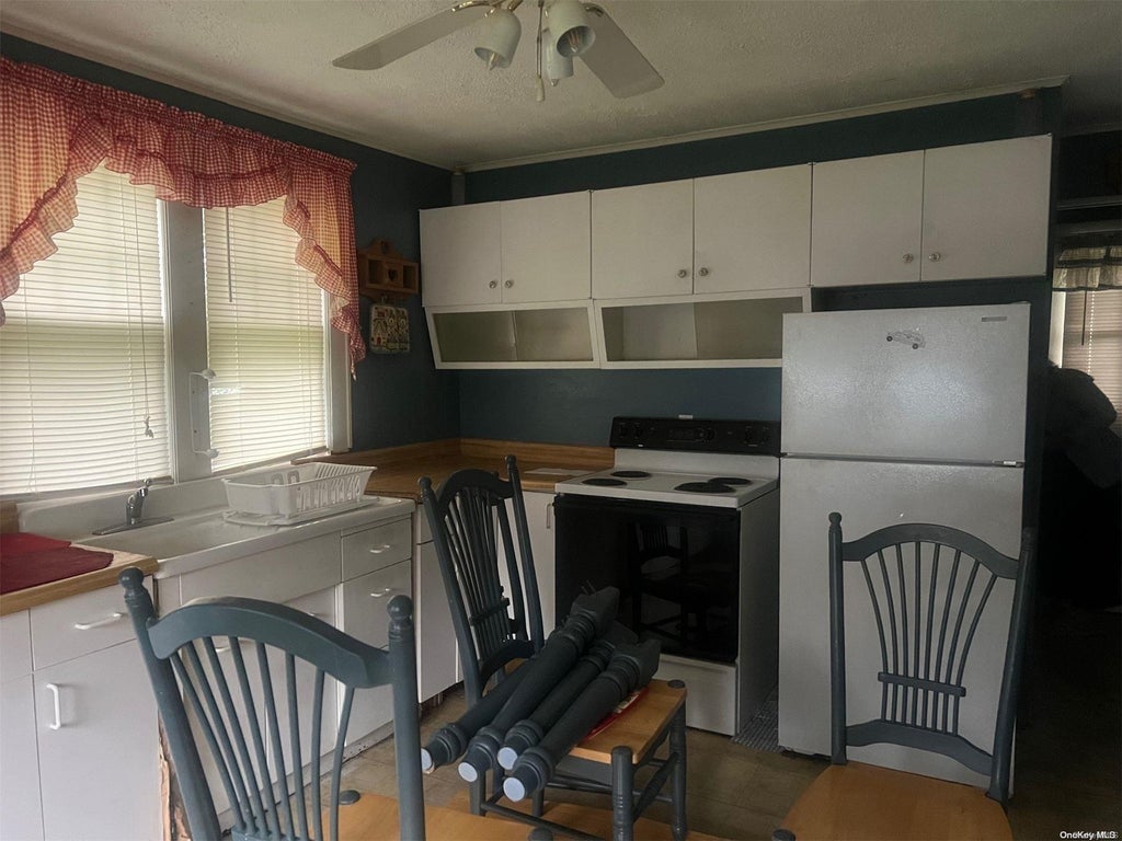 3 of 7 - 39 Saltaire Road, Sound Beach, NY