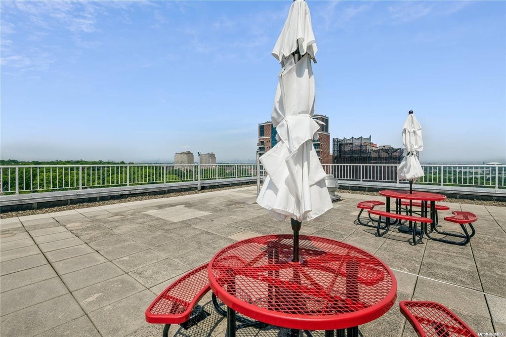 4 of 6 - 125-10 Queens Boulevard # 502, Kew Gardens, NY