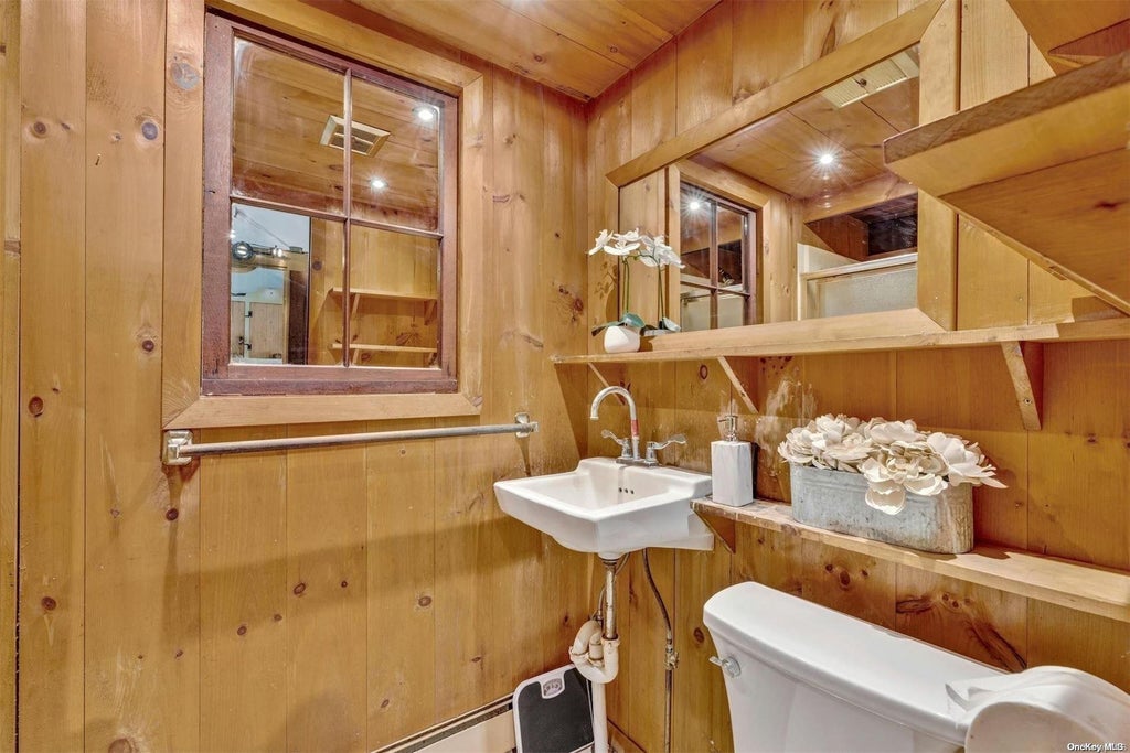 14 of 25 - 875 Oak Avenue, Southold, NY