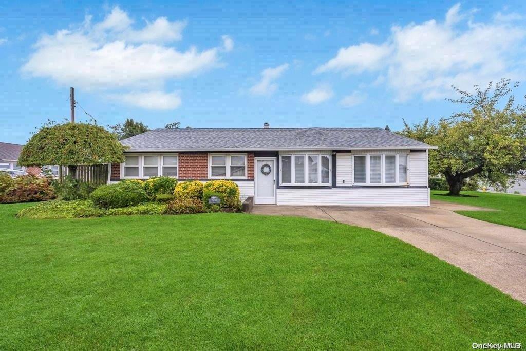 1 of 21 - 2497 Balsam Avenue, East Meadow, NY