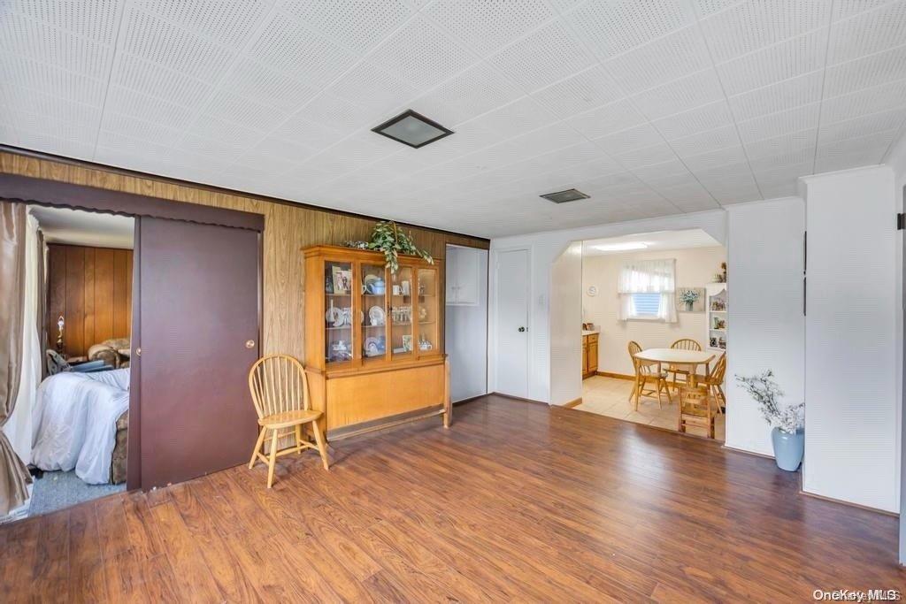 10 of 21 - 2497 Balsam Avenue, East Meadow, NY