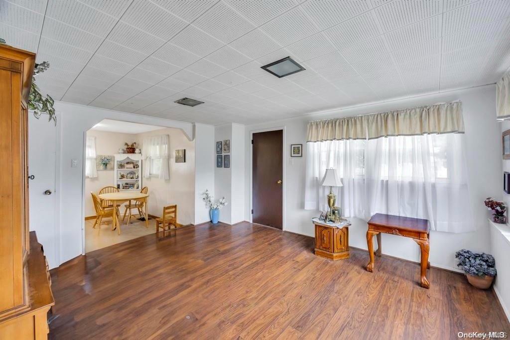 11 of 21 - 2497 Balsam Avenue, East Meadow, NY