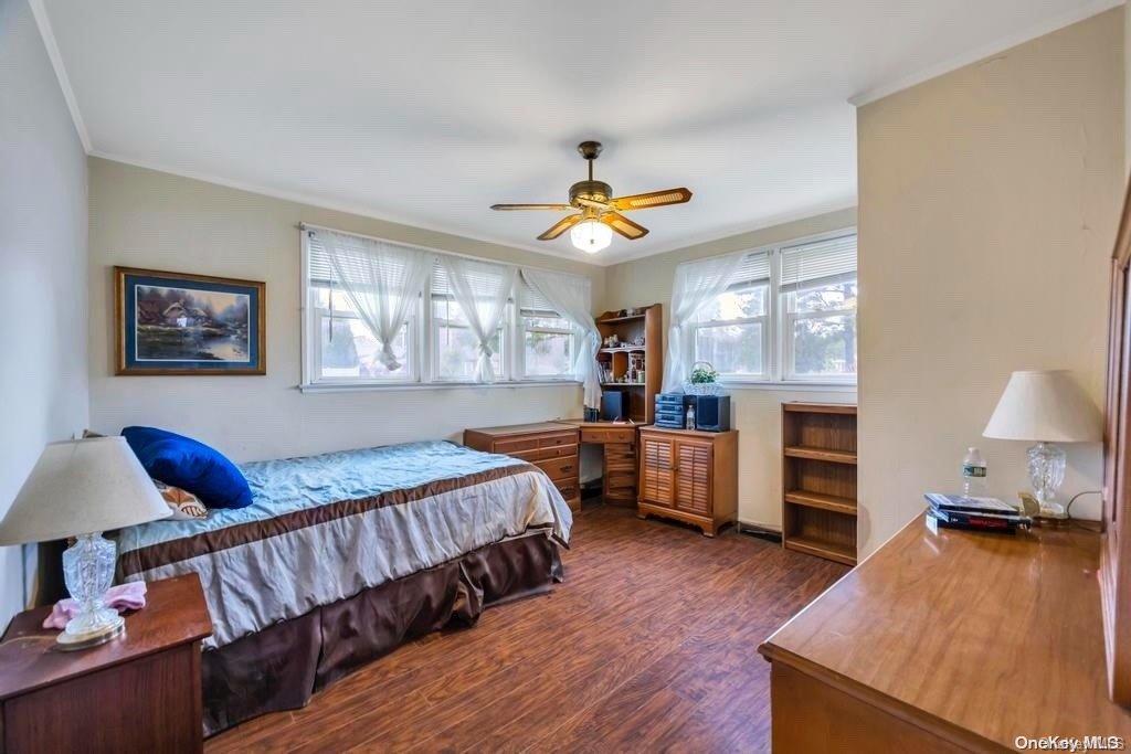 13 of 21 - 2497 Balsam Avenue, East Meadow, NY