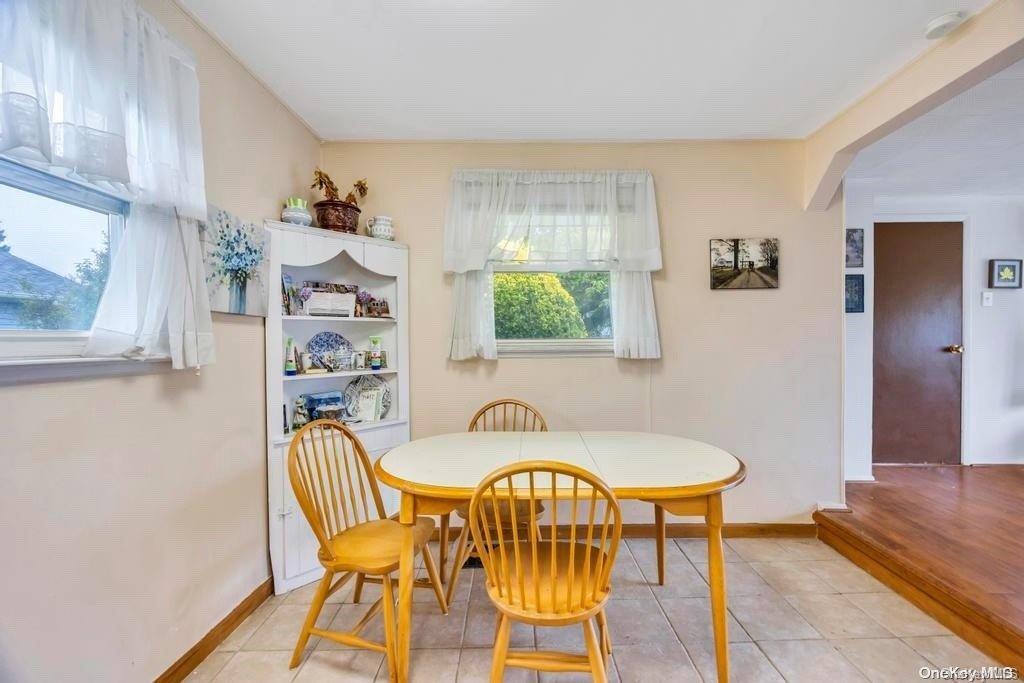 7 of 21 - 2497 Balsam Avenue, East Meadow, NY
