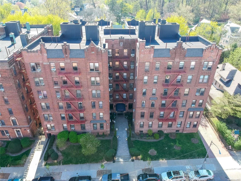 24 of 27 - 83-84 116 St. # 4c, Kew Gardens, NY