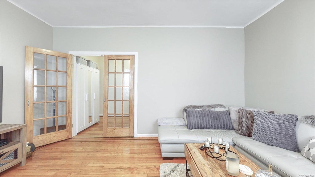 4 of 27 - 83-84 116 St. # 4c, Kew Gardens, NY