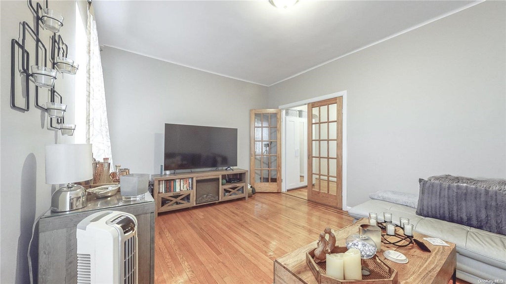 5 of 27 - 83-84 116 St. # 4c, Kew Gardens, NY