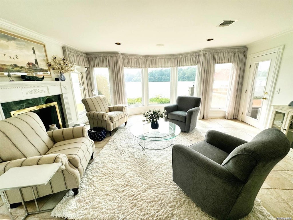 16 of 37 - 170 Connetquot Drive, Oakdale, NY