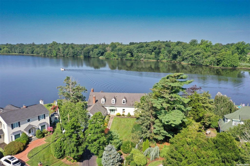 1 of 37 - 170 Connetquot Drive, Oakdale, NY