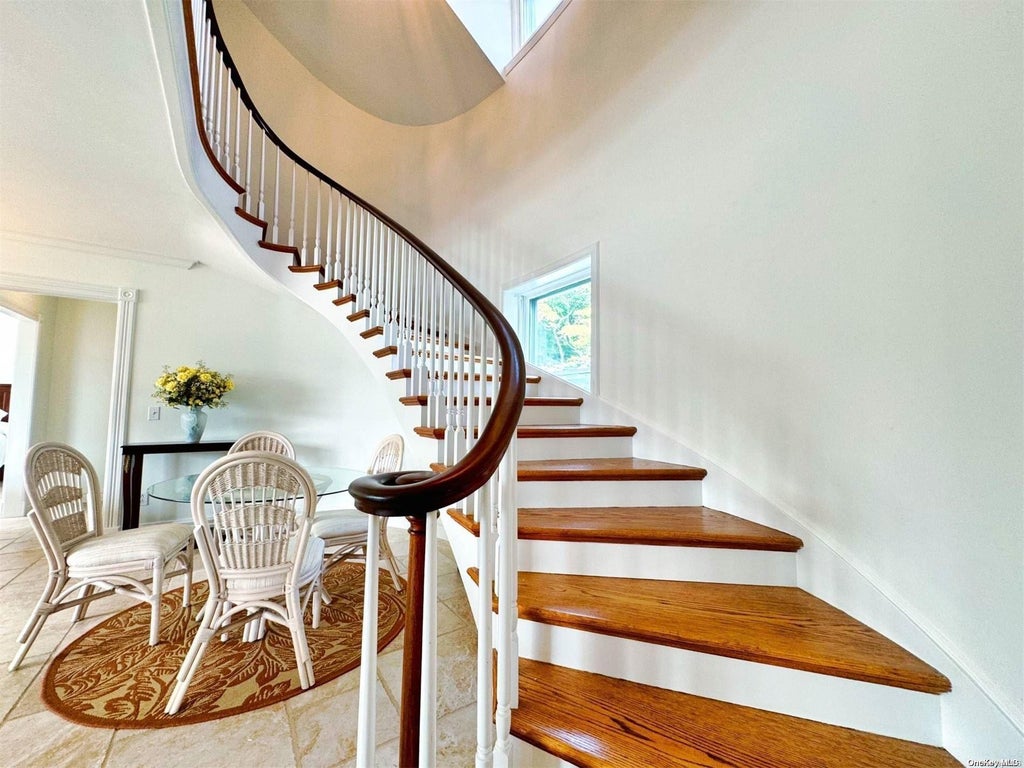 25 of 37 - 170 Connetquot Drive, Oakdale, NY