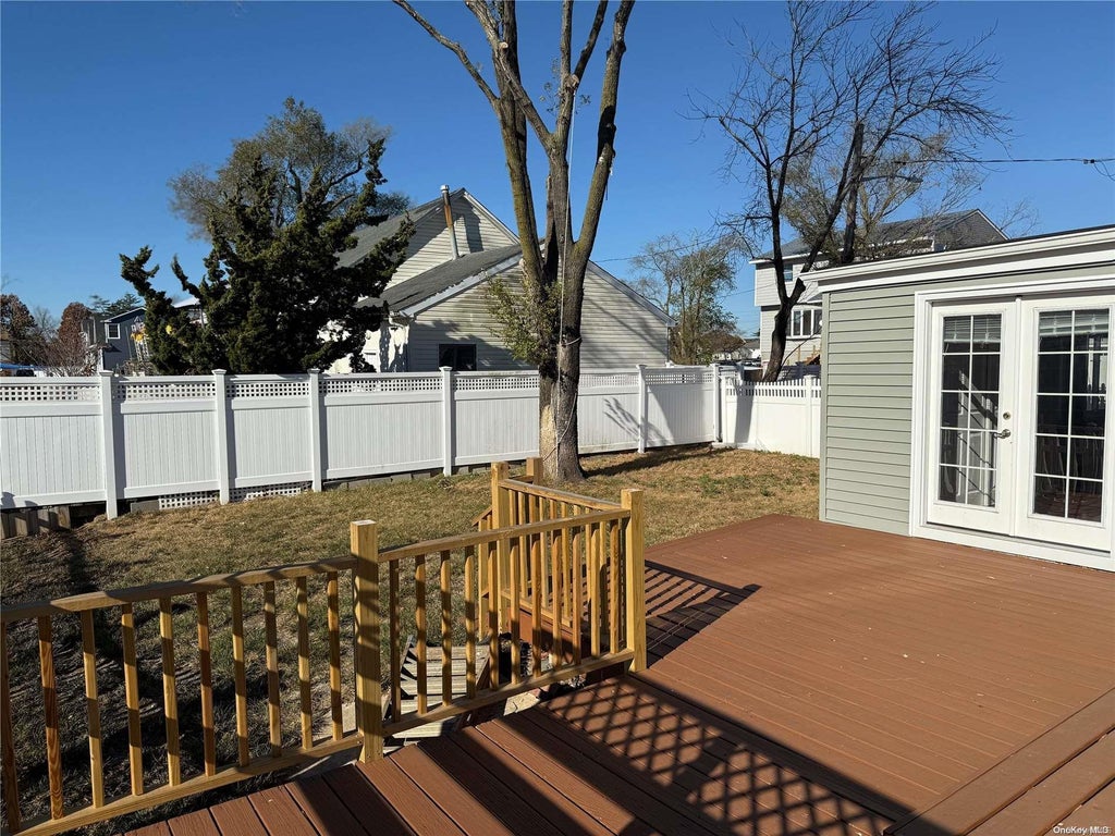 21 of 25 - 640 Warren St., Baldwin, NY