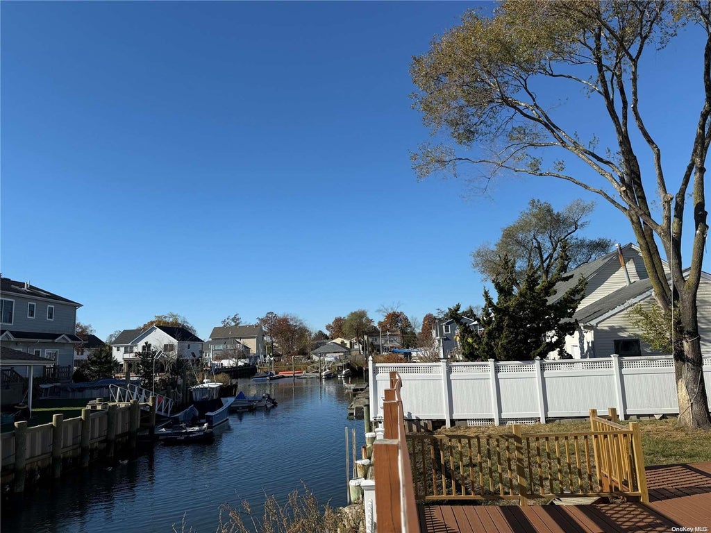22 of 25 - 640 Warren St., Baldwin, NY
