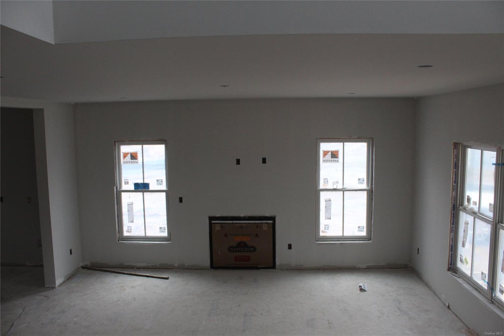 4 of 10 - 48 Newins Street, Center Moriches, NY