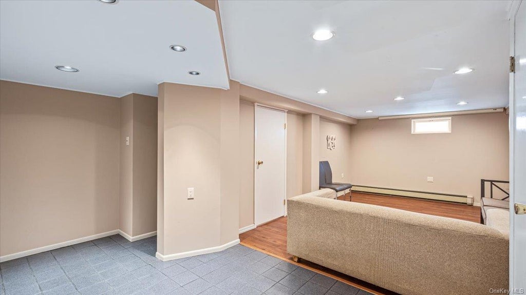 16 of 23 - 151 Diamond Avenue, East Meadow, NY