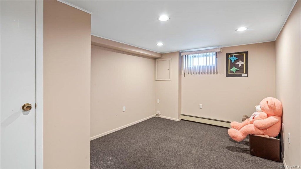 18 of 23 - 151 Diamond Avenue, East Meadow, NY