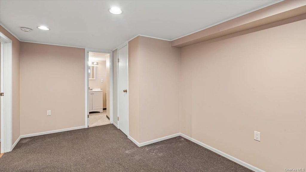19 of 23 - 151 Diamond Avenue, East Meadow, NY