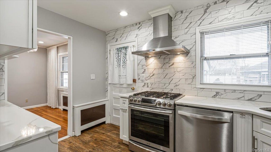 8 of 23 - 151 Diamond Avenue, East Meadow, NY