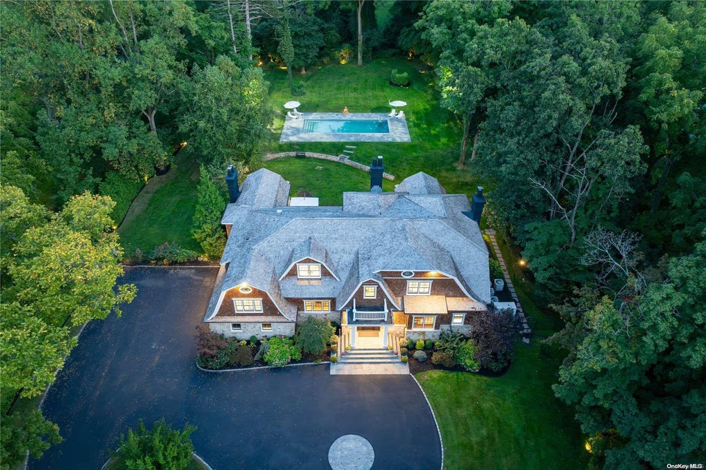 1 of 45 - 119 Wheatley Road, Old Westbury, NY