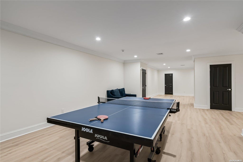 30 of 45 - 119 Wheatley Road, Old Westbury, NY
