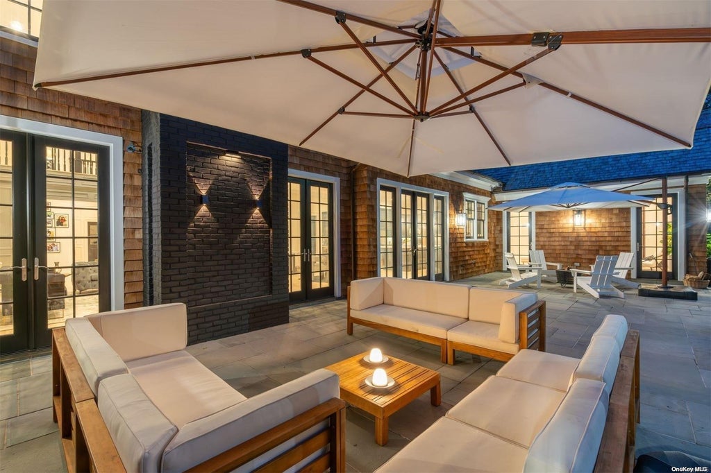 33 of 45 - 119 Wheatley Road, Old Westbury, NY
