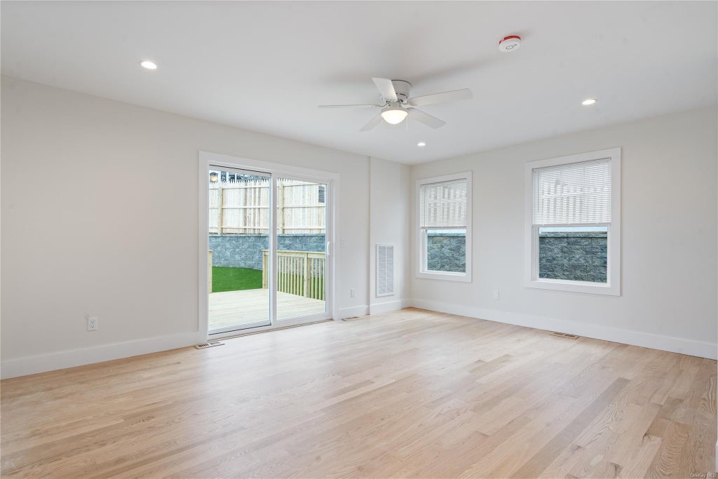 16 of 37 - 15 Woodhaven Drive, Sound Beach, NY