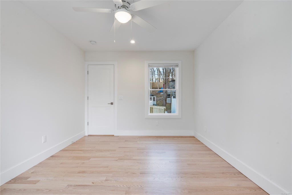 30 of 37 - 15 Woodhaven Drive, Sound Beach, NY