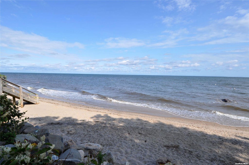 16 of 18 - 10 Winfield Drive, Sound Beach, NY