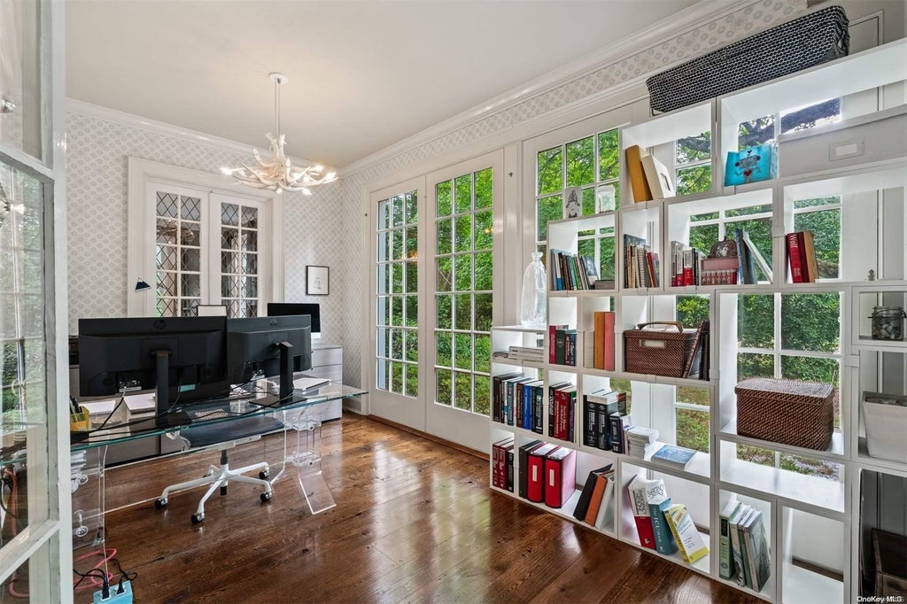 11 of 37 - 246 Southdown Road, Lloyd Harbor, NY