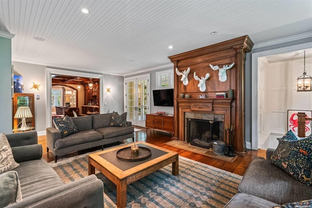 13 of 37 - 246 Southdown Road, Lloyd Harbor, NY