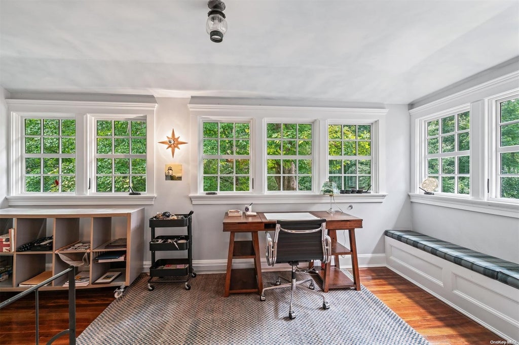 24 of 37 - 246 Southdown Road, Lloyd Harbor, NY