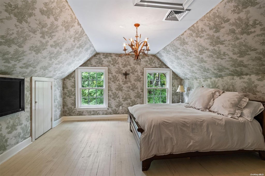 26 of 37 - 246 Southdown Road, Lloyd Harbor, NY