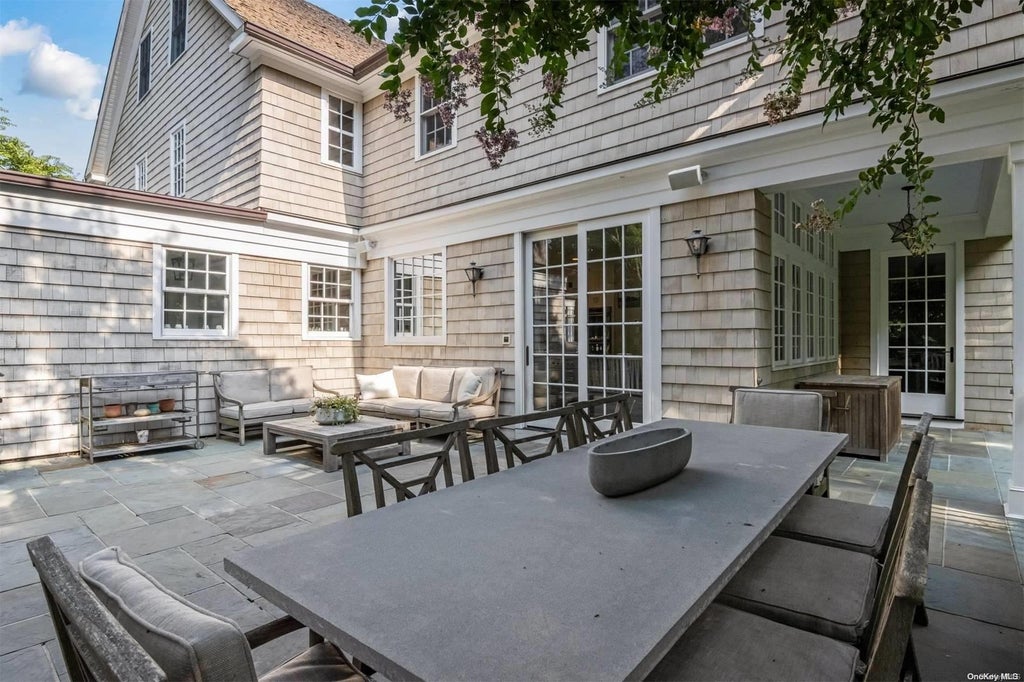 30 of 37 - 246 Southdown Road, Lloyd Harbor, NY