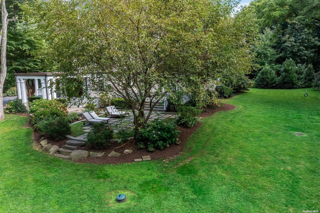 34 of 37 - 246 Southdown Road, Lloyd Harbor, NY