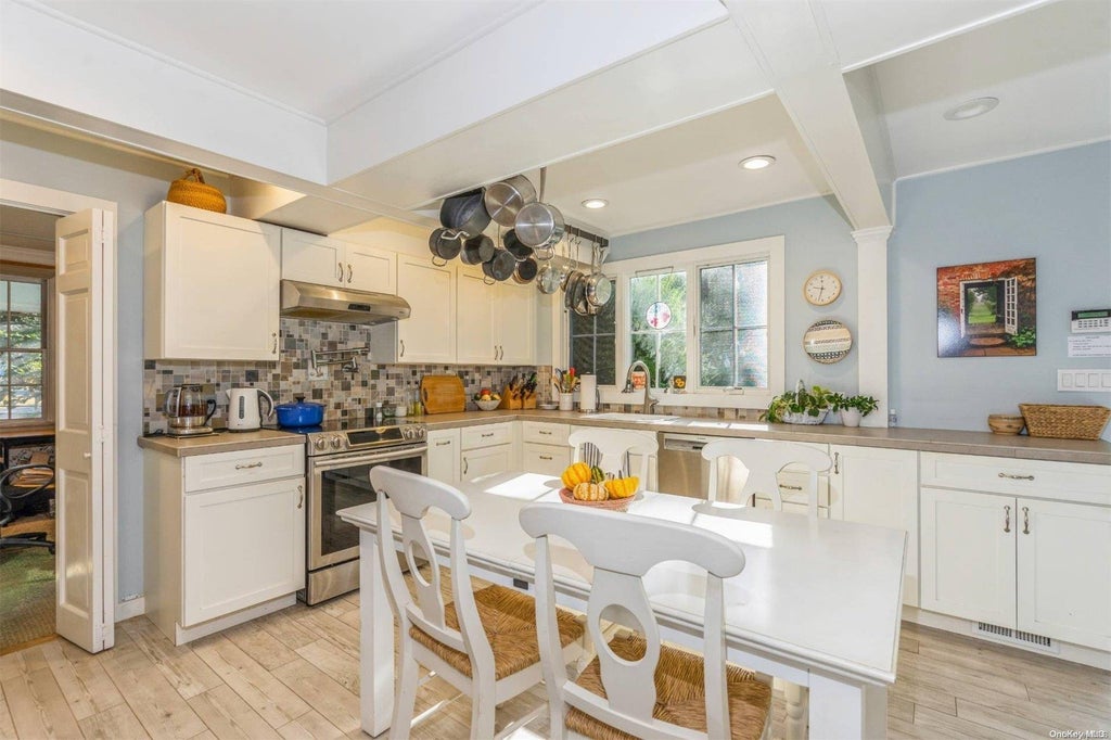 13 of 35 - 5 Pheasant Lane, Remsenburg, NY