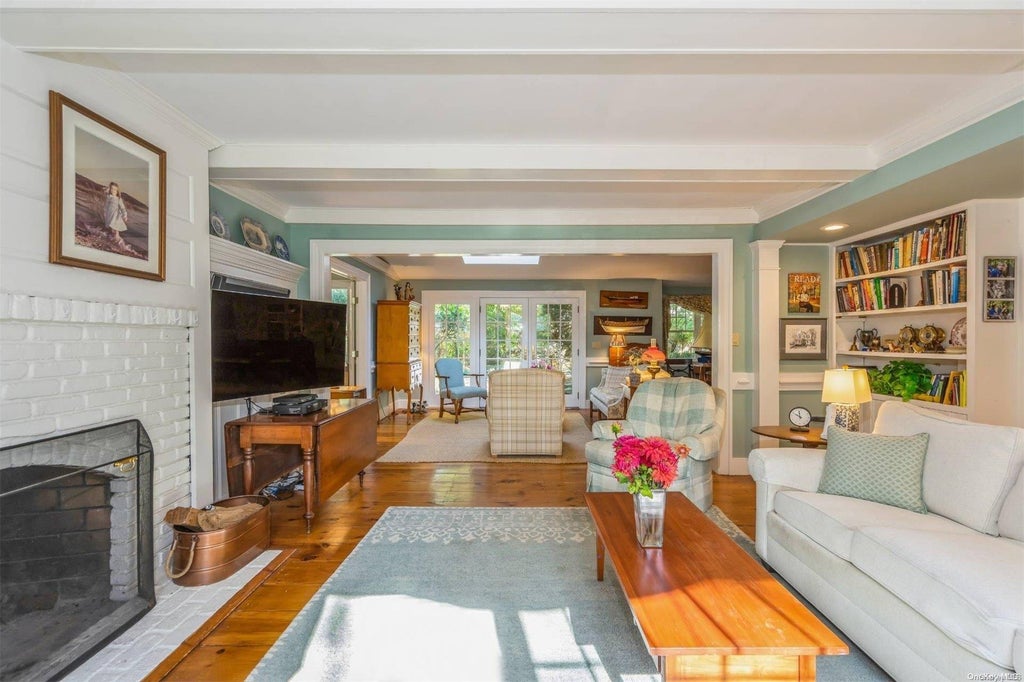 7 of 35 - 5 Pheasant Lane, Remsenburg, NY