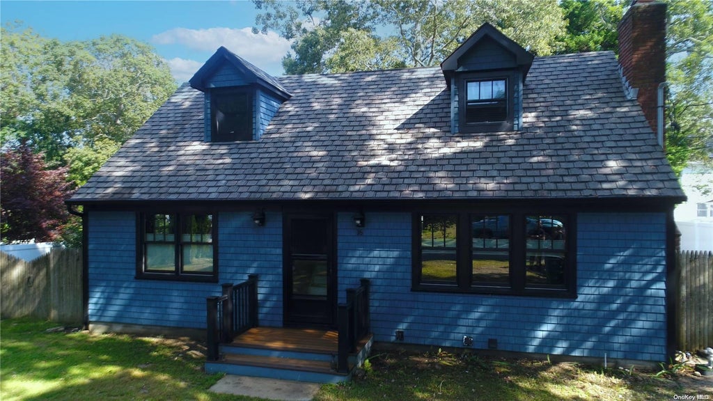 1 of 23 - 16 Heather Drive, Remsenburg, NY
