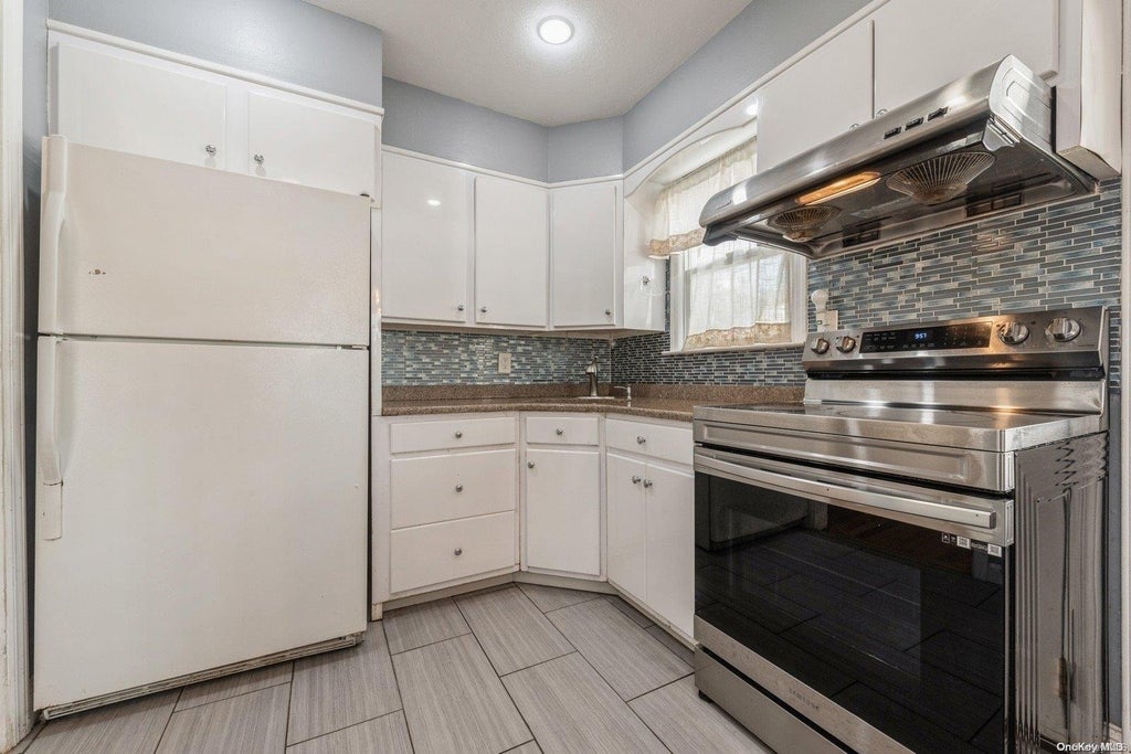 9 of 37 - 2340 6th St., East Meadow, NY