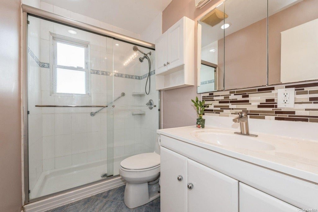 18 of 37 - 2340 6th St., East Meadow, NY