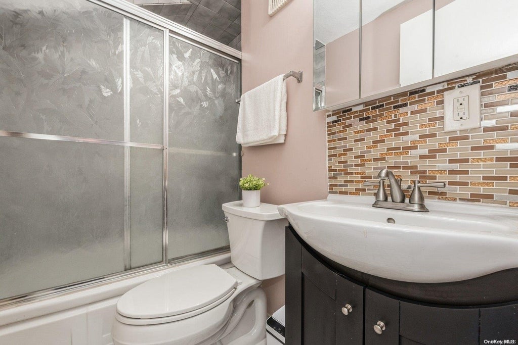 27 of 37 - 2340 6th St., East Meadow, NY