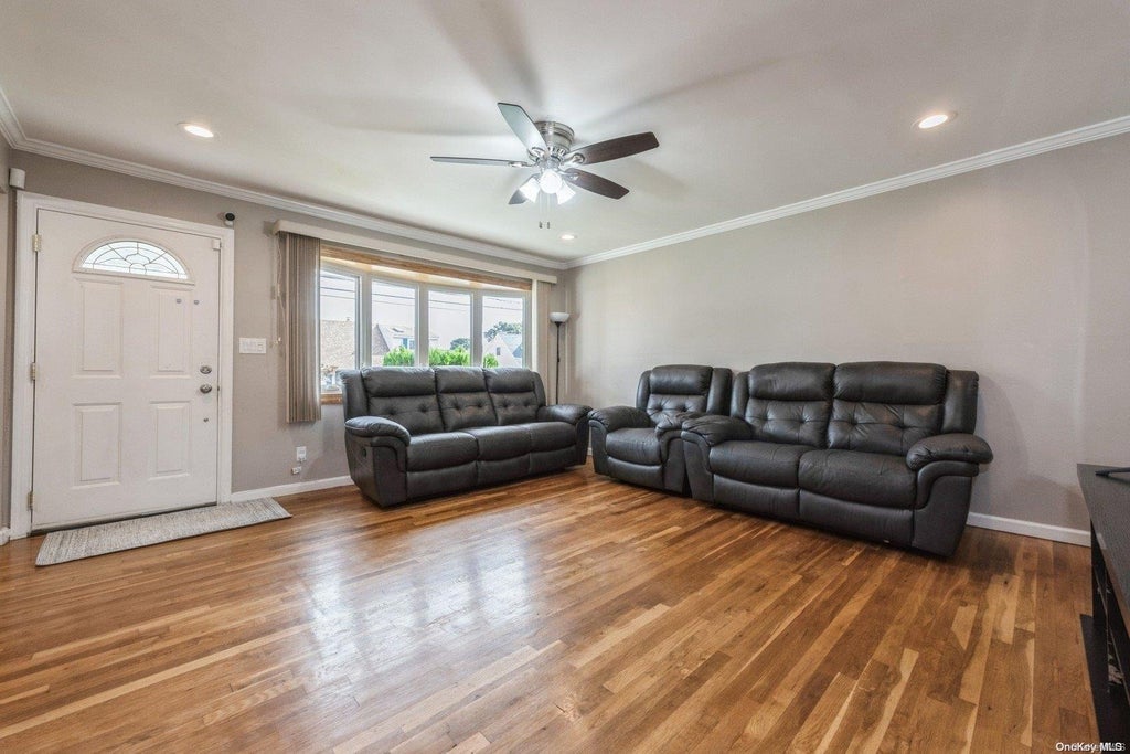 4 of 37 - 2340 6th St., East Meadow, NY