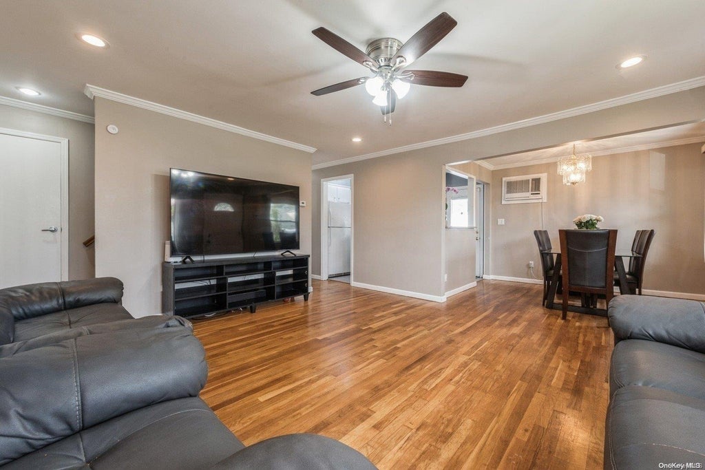 6 of 37 - 2340 6th St., East Meadow, NY