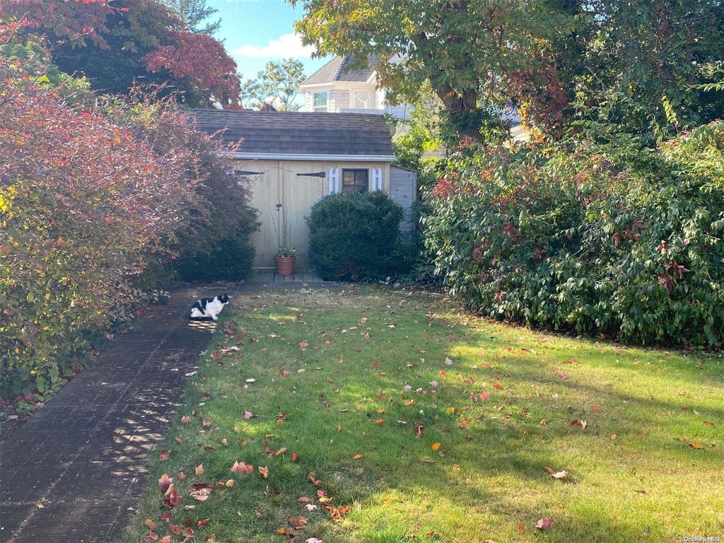 11 of 14 - 2 Elizabeth Place, Center Moriches, NY