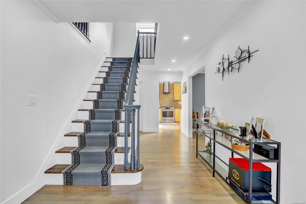21 of 34 - 1382 Sally Court, East Meadow, NY