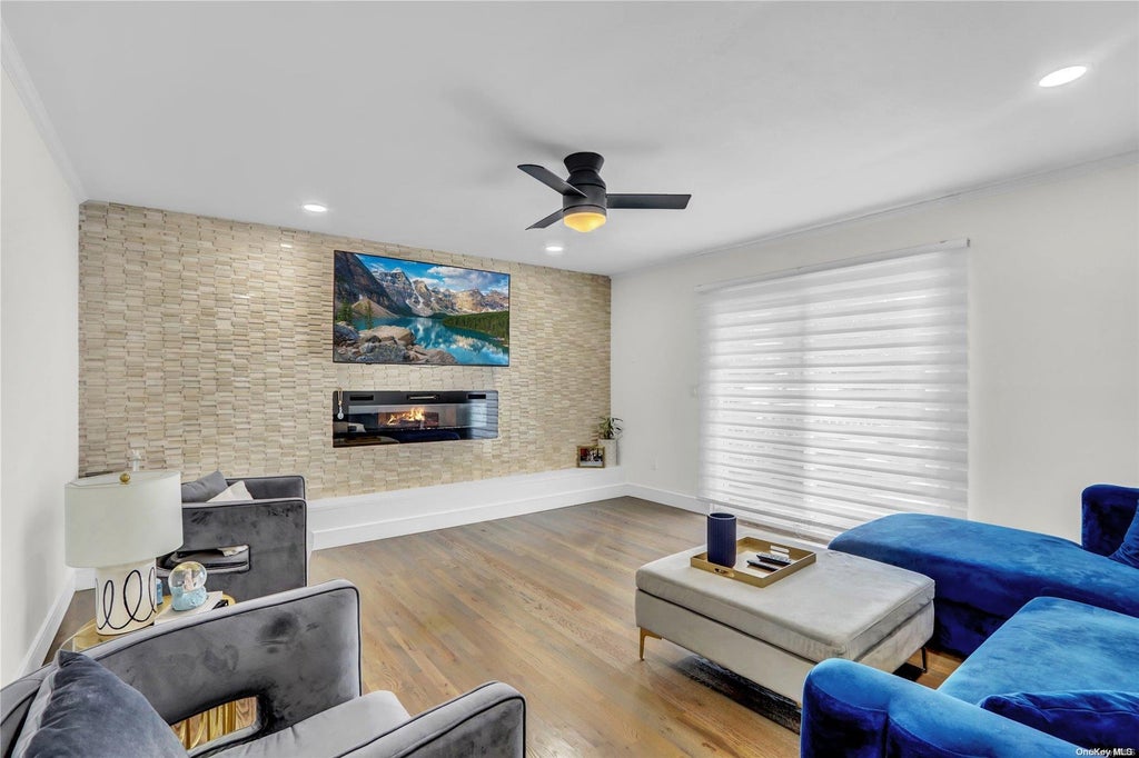 22 of 34 - 1382 Sally Court, East Meadow, NY