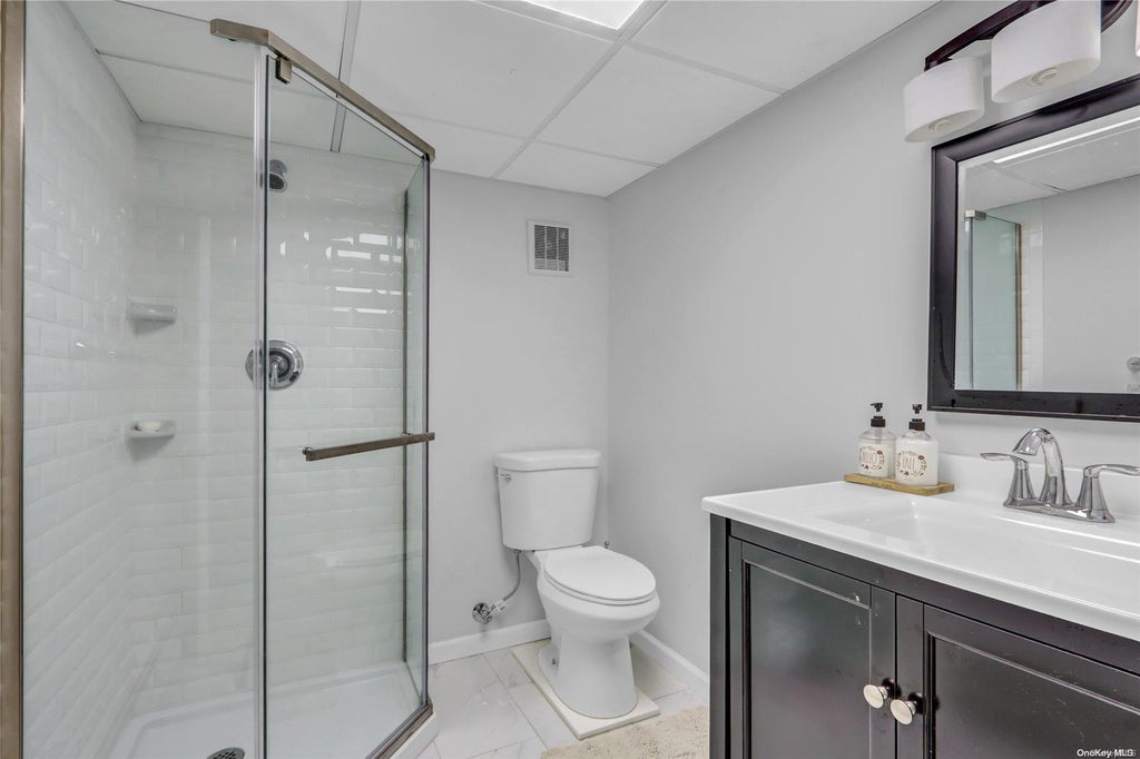 24 of 34 - 1382 Sally Court, East Meadow, NY